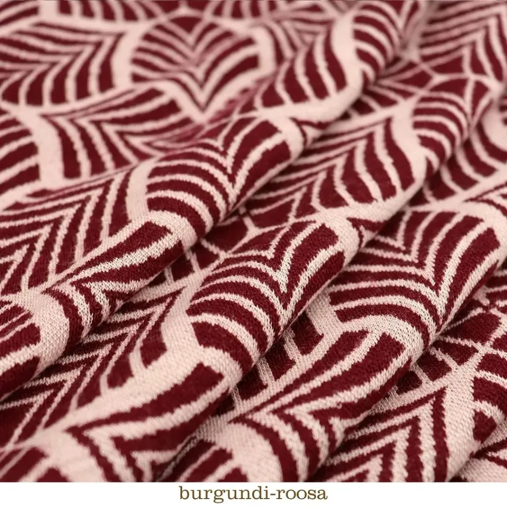 Silvia merinovillaneulos burgundi roosa.webp