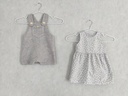 Småblomstret kjole, lys grå