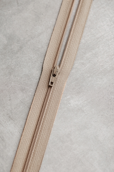 Spiral Glidelås 4mm (ikke delbar) - Sand (12 cm)