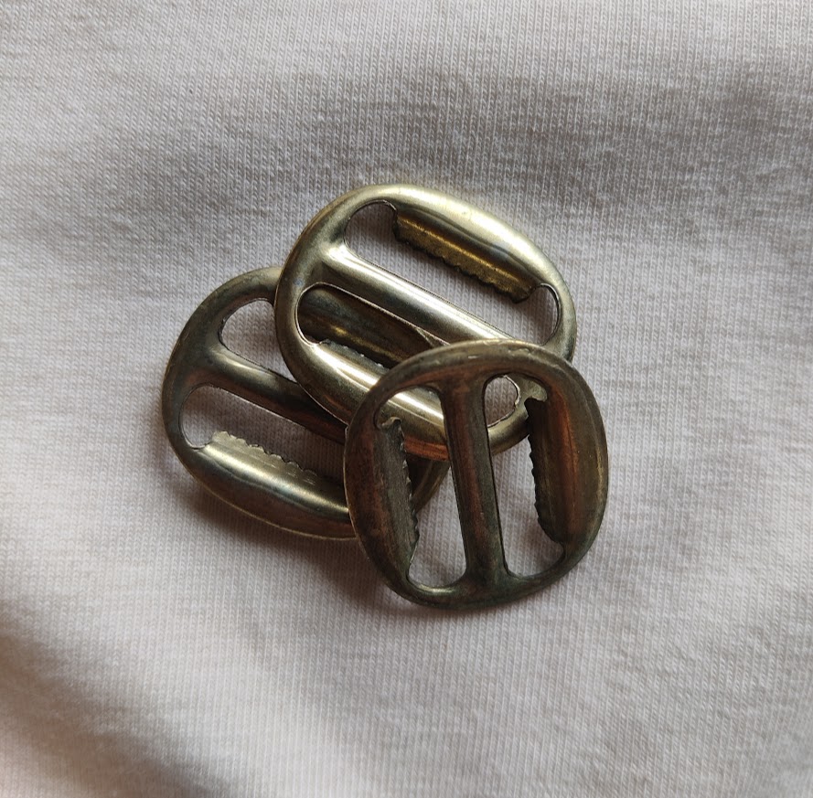 [1004] Oval Spenne - Messingfarget 18mm 