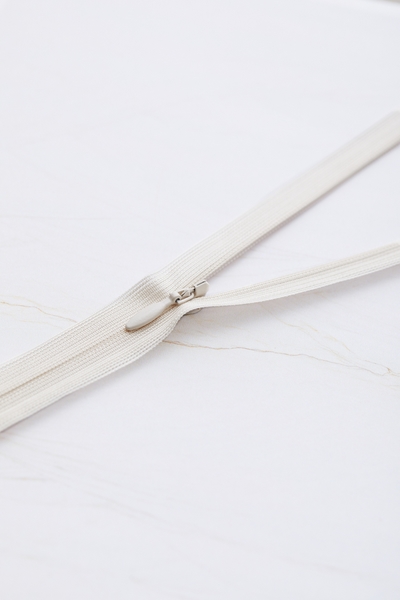 Usynlig Glidelås - Creamy White/ Offwhite (20 cm)