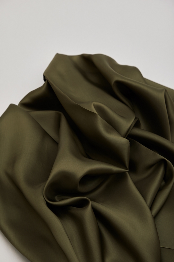 Stoffbit 1,2m - Viskose fôr - Green Khaki