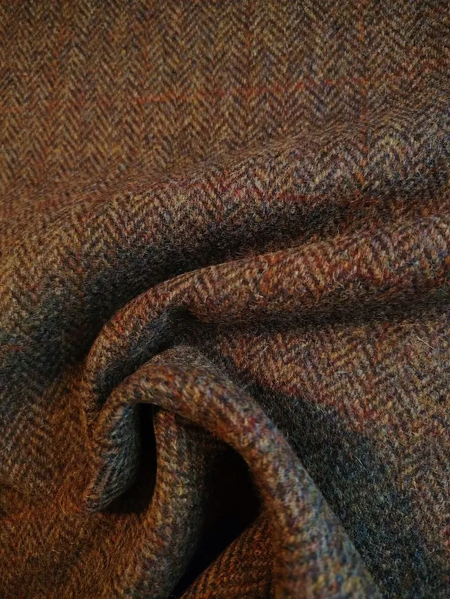 Harris Tweed - Grønn og Brun Herringbone med overcheck i Rust