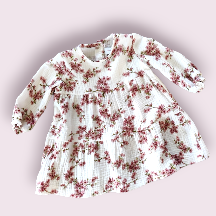 [40113] Kappekjole av blomstret musselin (92)